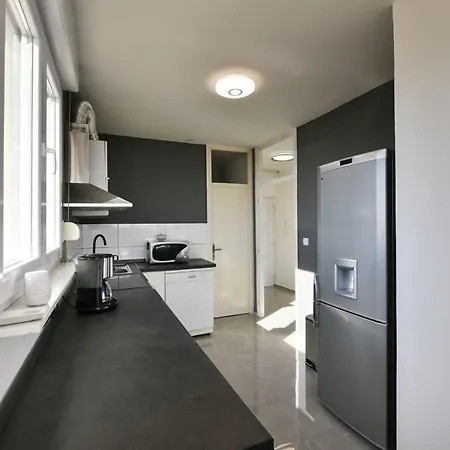 Loro 1 Apartment